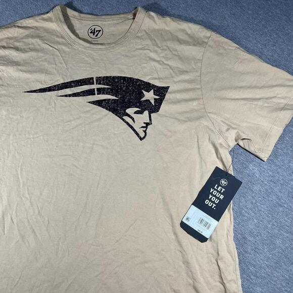 NFL Other - NWT New England Patriots Men’s Large '47 Brand Dusted Khaki T-Shirt NFL Apparel